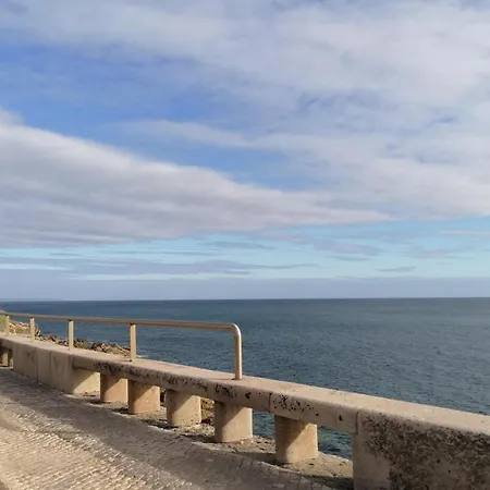Dufi Apart Beach Apartment Estoril