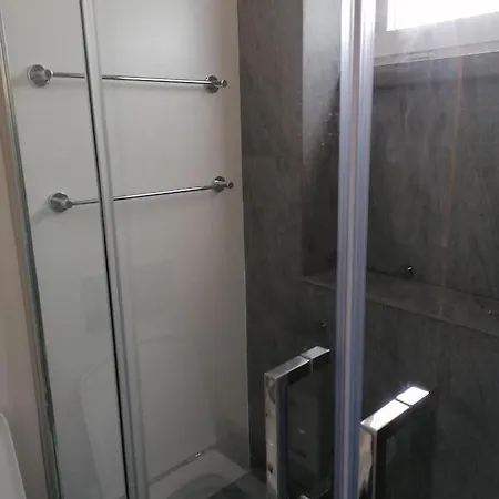Dufi Apart Beach Apartment Estoril